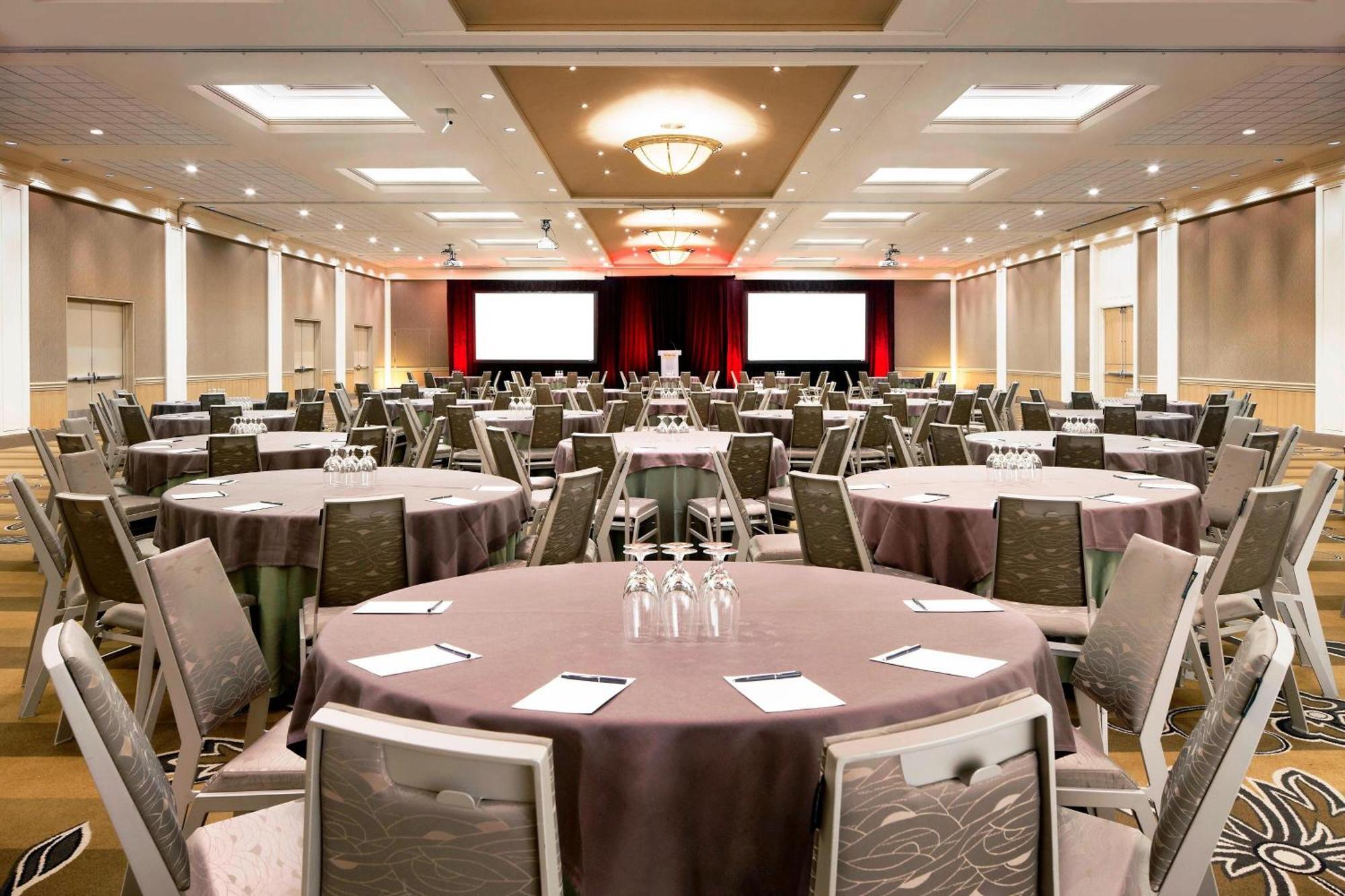 Hotel The Westin Calgary Extérieur photo